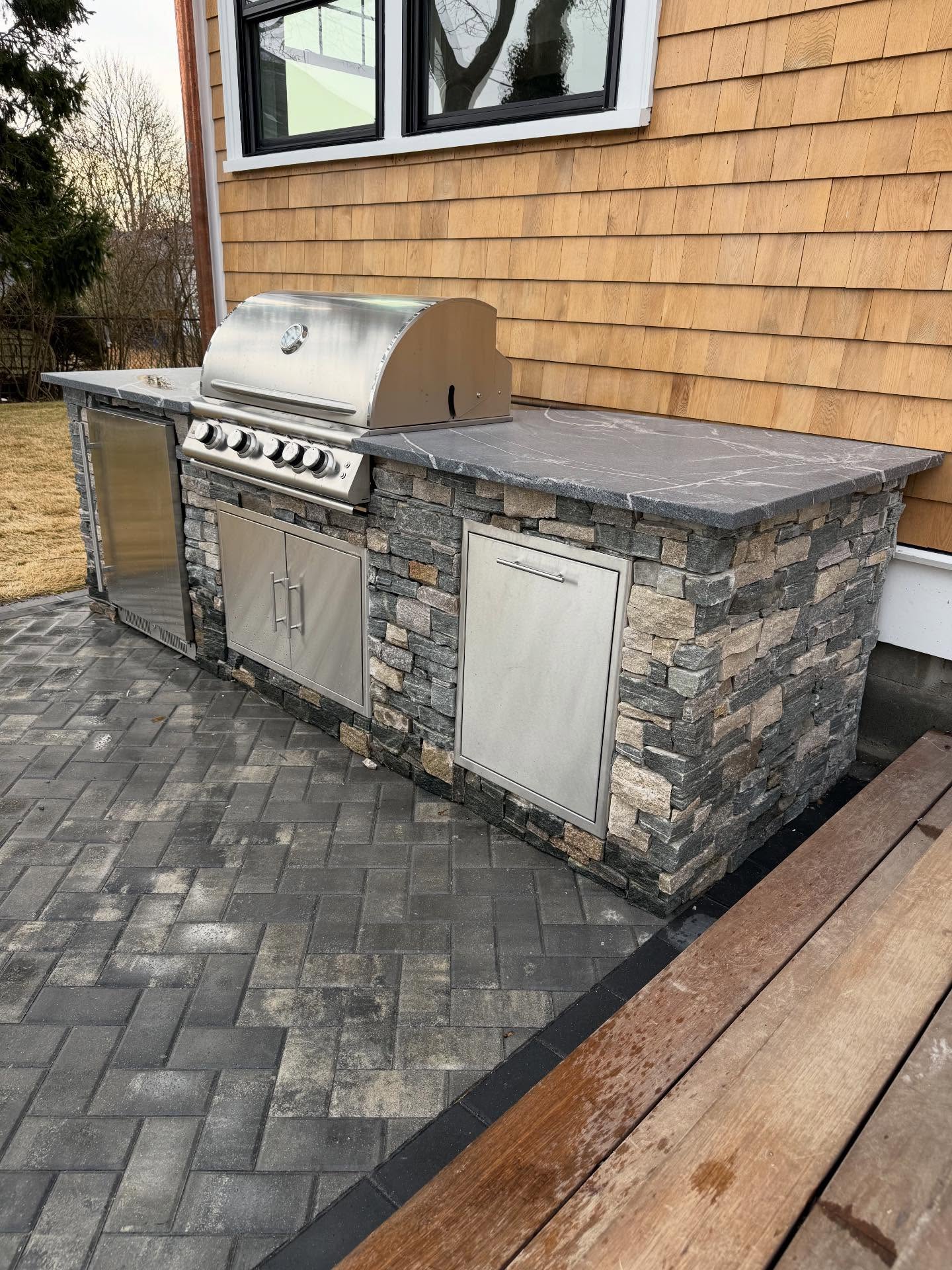 Newport Outdoor Living Retreat